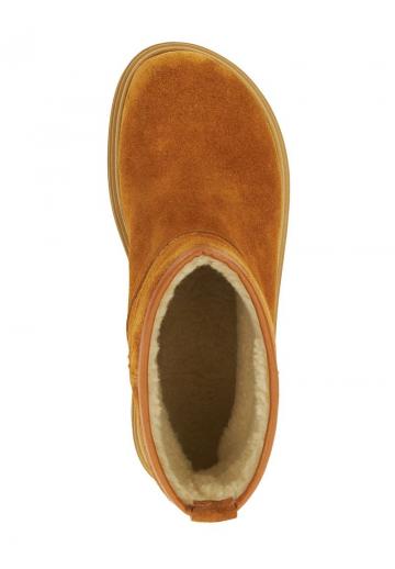 Сапожки на танкетке