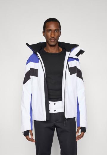 Сноубордическая куртка