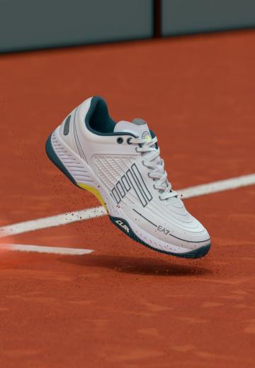 Теннисные кроссовки