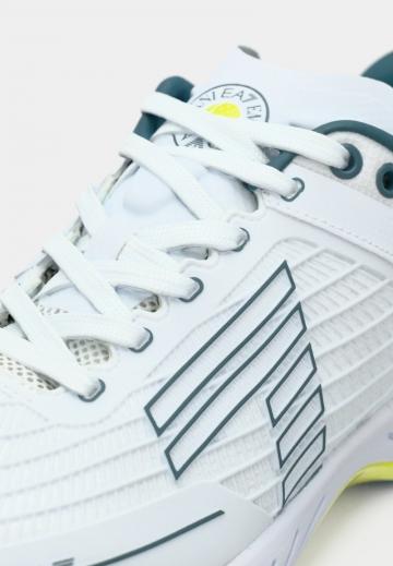 Теннисные кроссовки