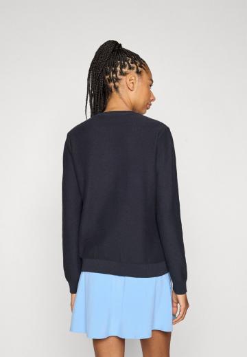 Спортивная толстовка