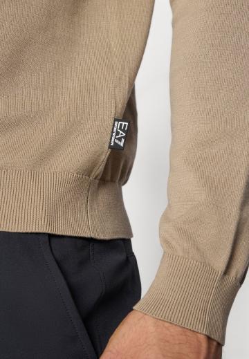 Спортивная кофта