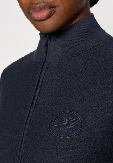 Спортивная толстовка