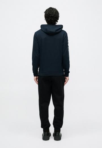 Спортивная толстовка