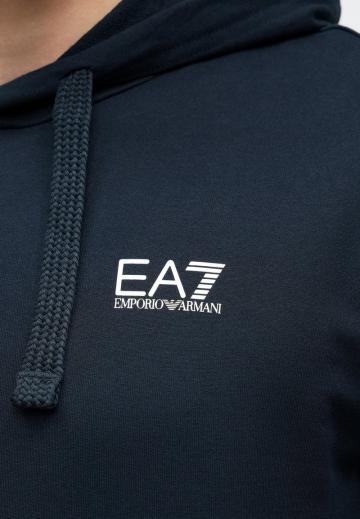 Спортивная толстовка