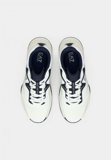 Теннисные кроссовки