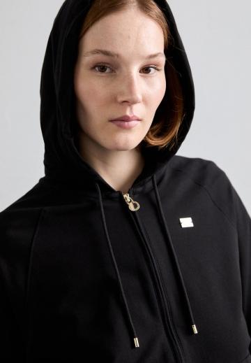 Спортивная толстовка