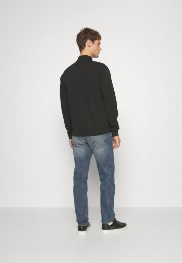 Спортивная кофта