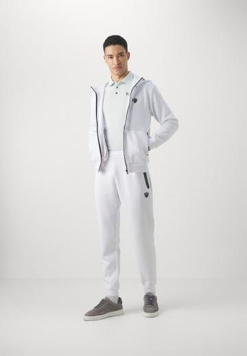 Спортивная кофта