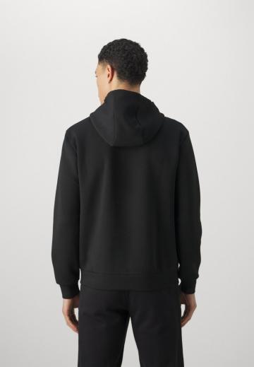 Спортивная кофта