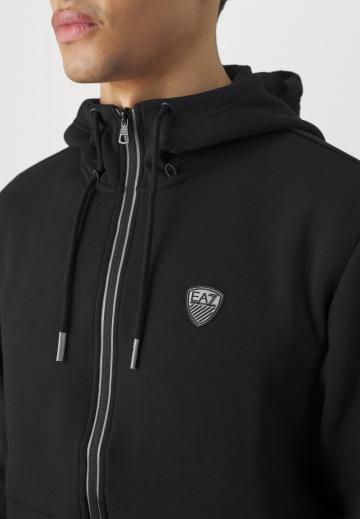 Спортивная кофта