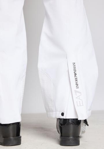 Сноубордическая куртка