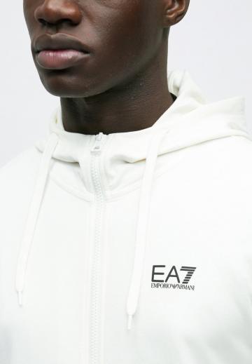 Спортивная кофта