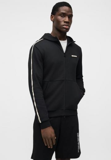 Спортивная толстовка