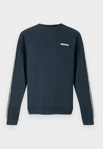 Спортивная толстовка