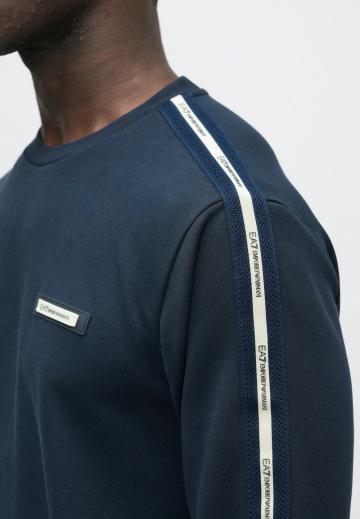 Спортивная толстовка