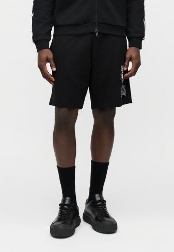 Спортивныве шорты