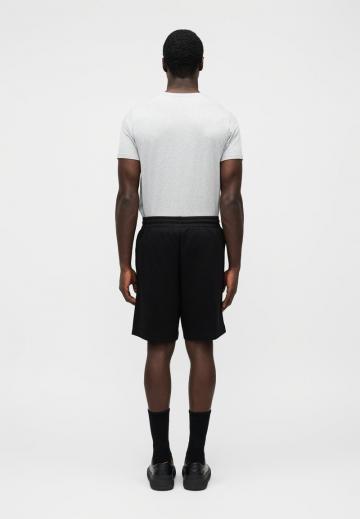 Спортивныве шорты