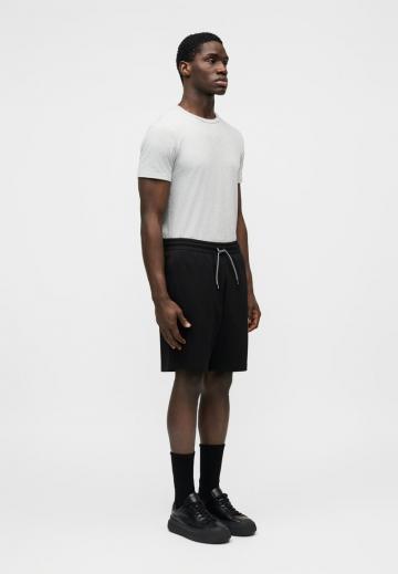 Спортивныве шорты