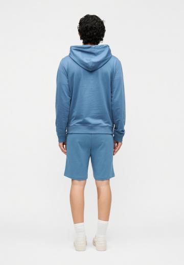 Спортивная толстовка