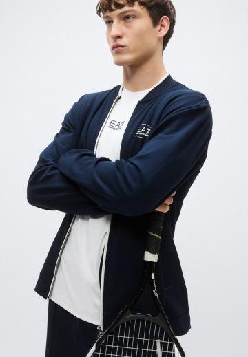 Спортивная кофта