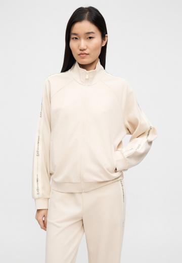 Спортивная куртка