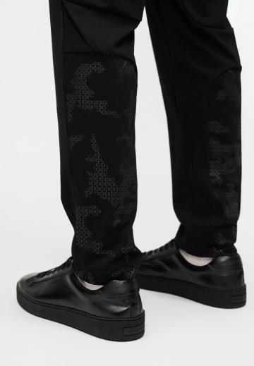 Спортивные штаны