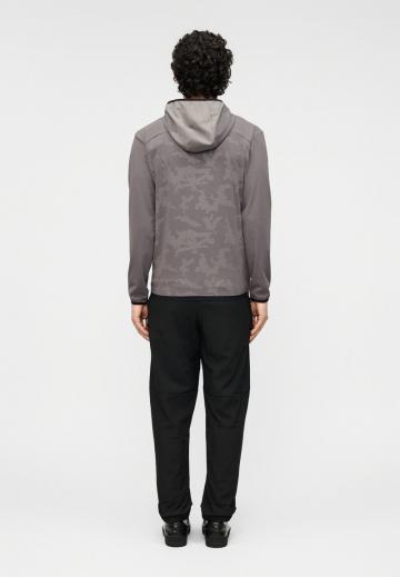 Спортивная куртка