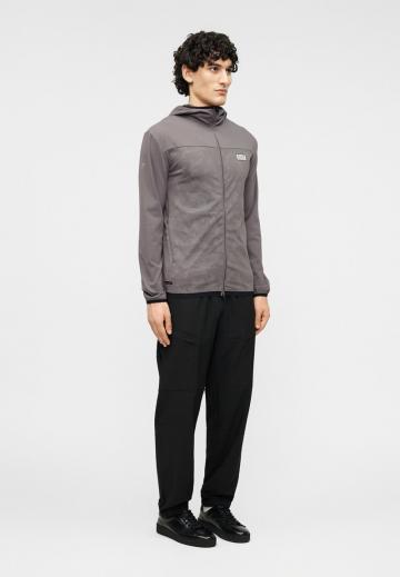 Спортивная куртка