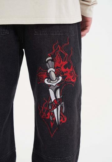 Прямые джинсы