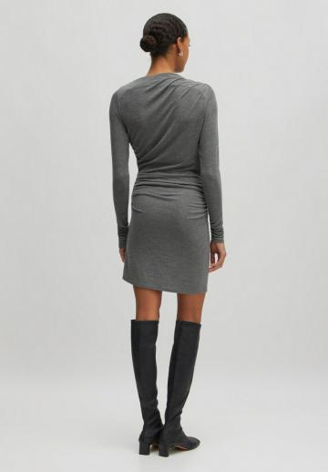 Короткое платье