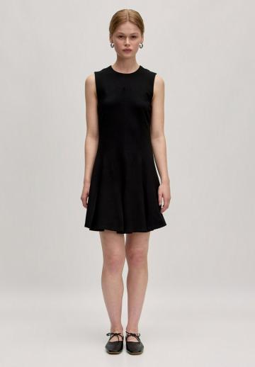 Короткое платье
