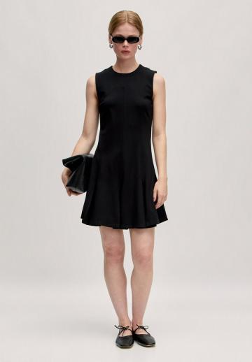 Короткое платье