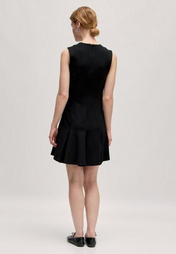 Короткое платье