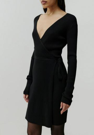 Платье футляр