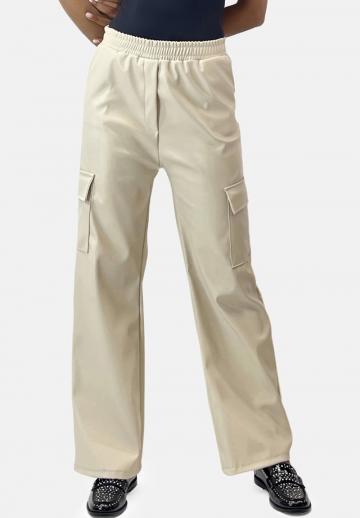 Брюки с накладными карманами