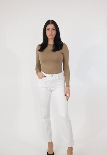 Прямые джинсы