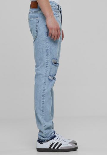 Узкие джинсы