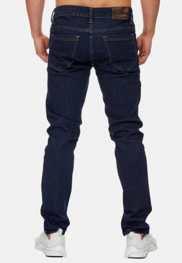 Узкие джинсы