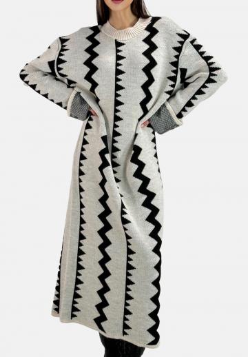 Вязаное платье