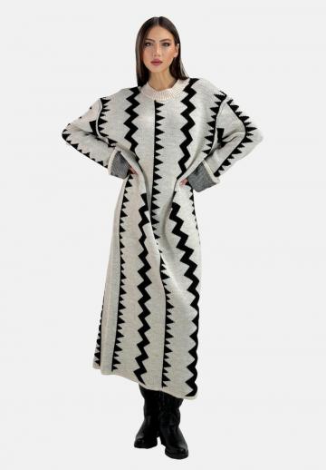 Вязаное платье