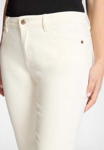 Клешеные джинсы