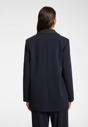 Короткое пальто