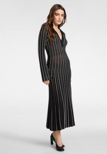 Вязаное платье