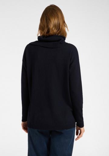 Длинный пуловер