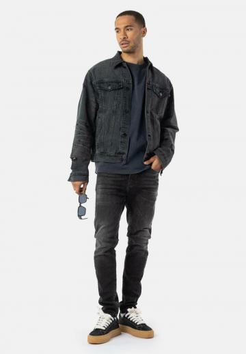 Узкие джинсы