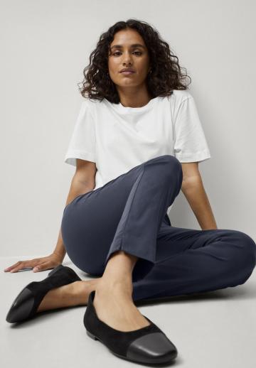 Узкие брюки