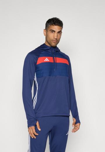 Спортивная кофта