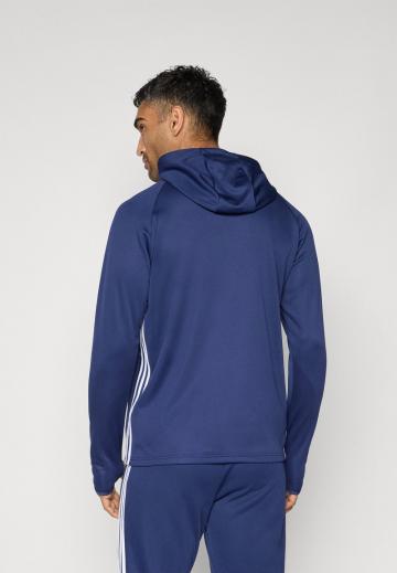 Спортивная кофта