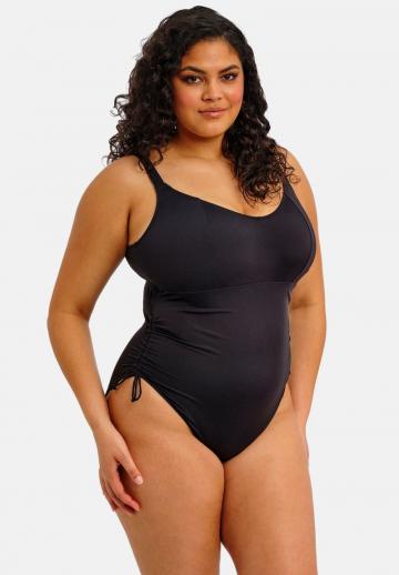 Слитный купальник